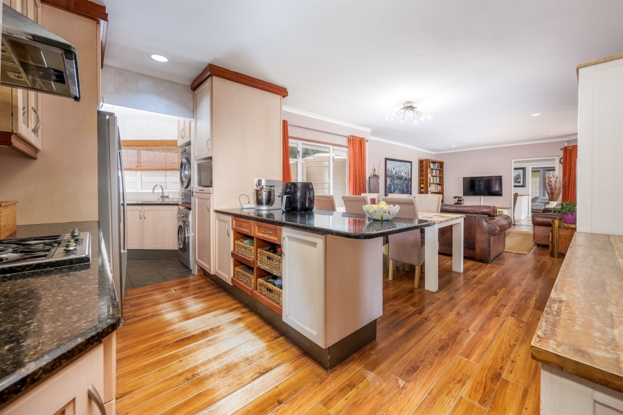 3 Bedroom Property for Sale in Aurora Western Cape